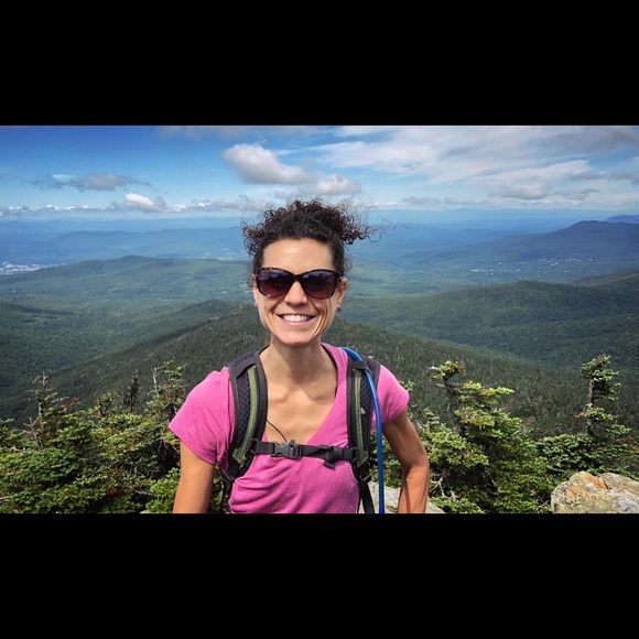 Meet your Posher, Jessica - Picture 2 of 4